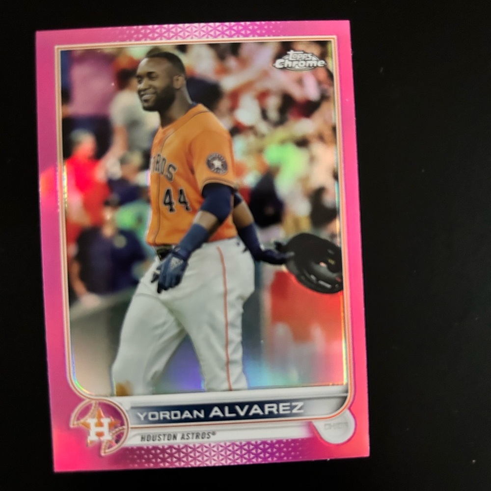 Yordan Alvarez Topps Chrome 2022 Pink Refractor Insert Card